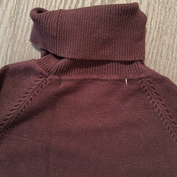 Vintage Max Studio Turtleneck- - Picture 3 of 4